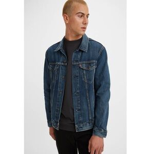 Levi’s Jean Jacket Size Medium. Great condition